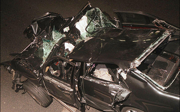 Princess Diana and Dodi's crashed Mercedes S280